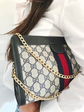 Authentic GUCCI GG Logo Vintage Clutch WOC Crossbody Leather Shoulder Bag Blue